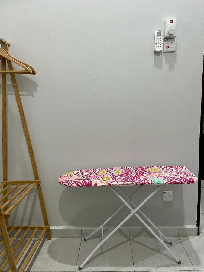 D'Sara Homestay Fully Furnished 3 Bedrooms All Aircond 2 Miles Centre Chukai 外观 照片